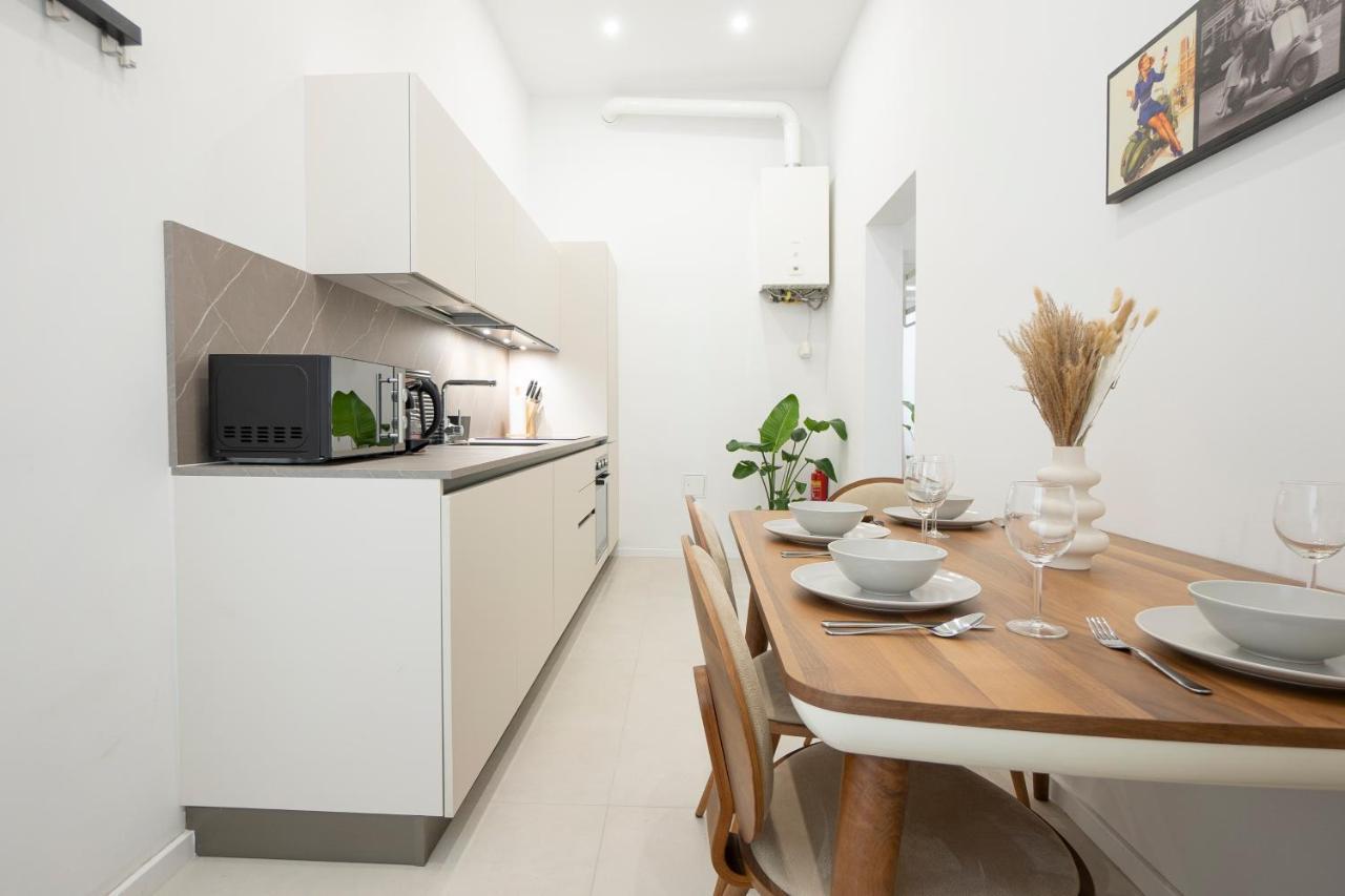 Fully Equipped, Renovated, Perfectly Located Flat Appartement *