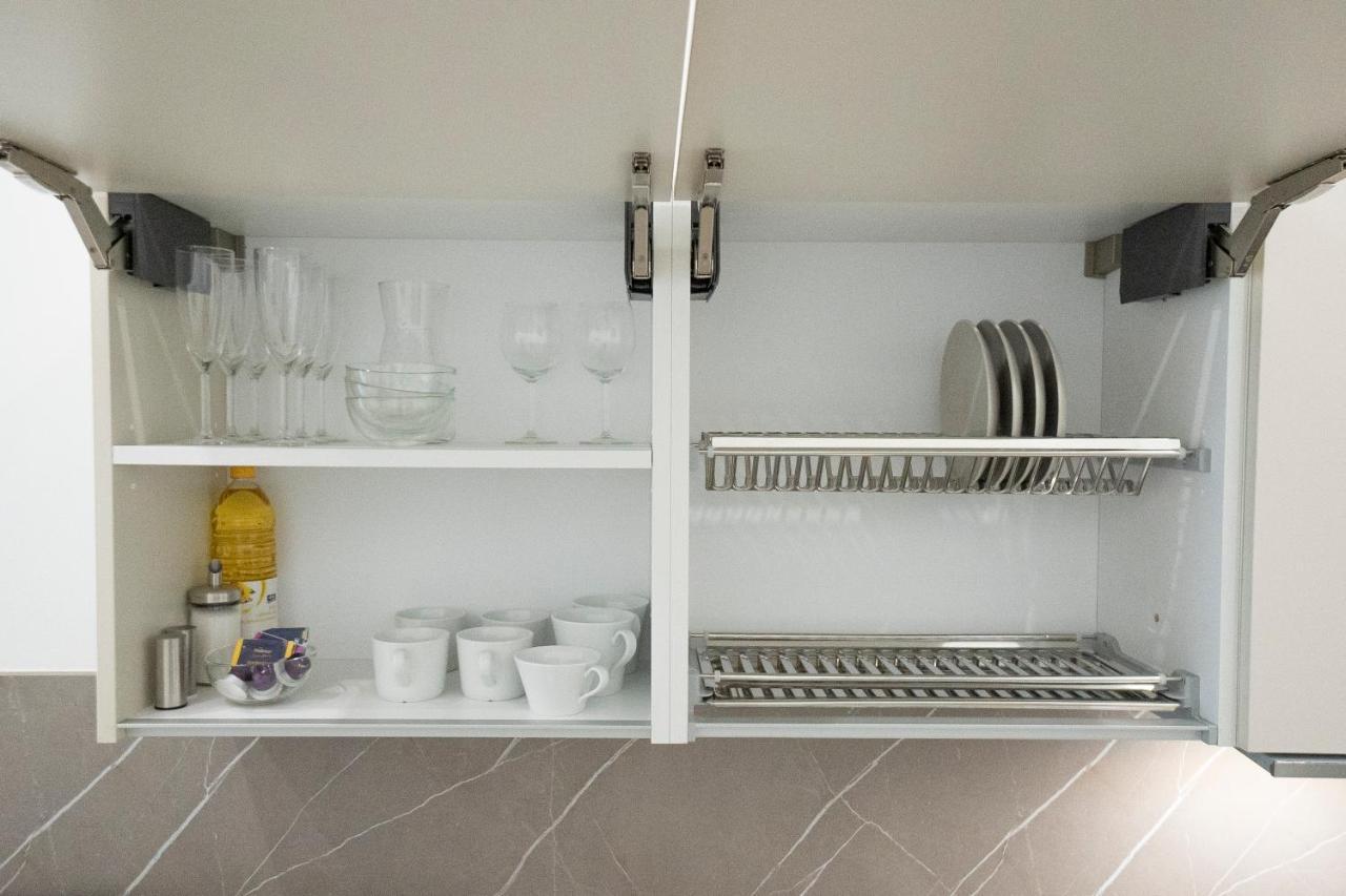 Fully Equipped, Renovated, Perfectly Located Flat Appartement *