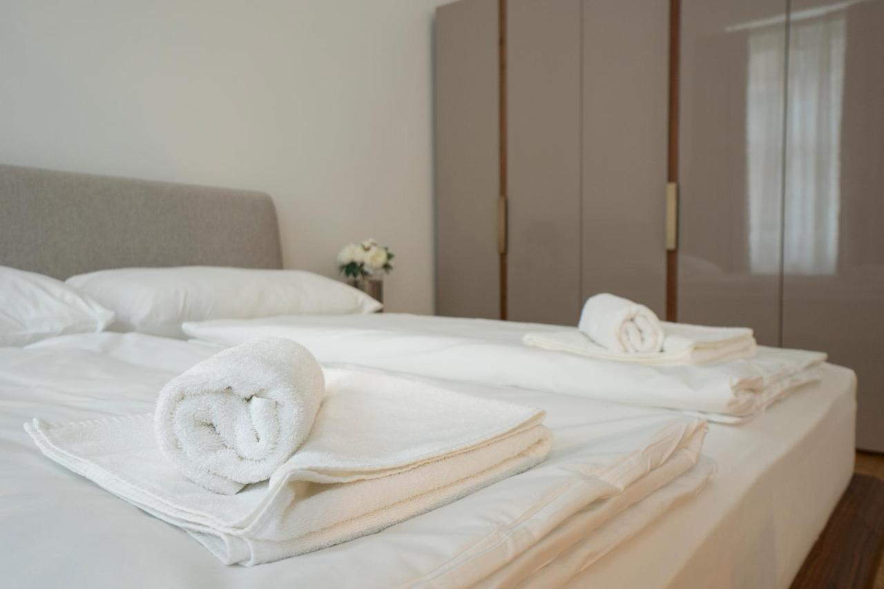 Fully Equipped, Renovated, Perfectly Located Flat Appartement *
